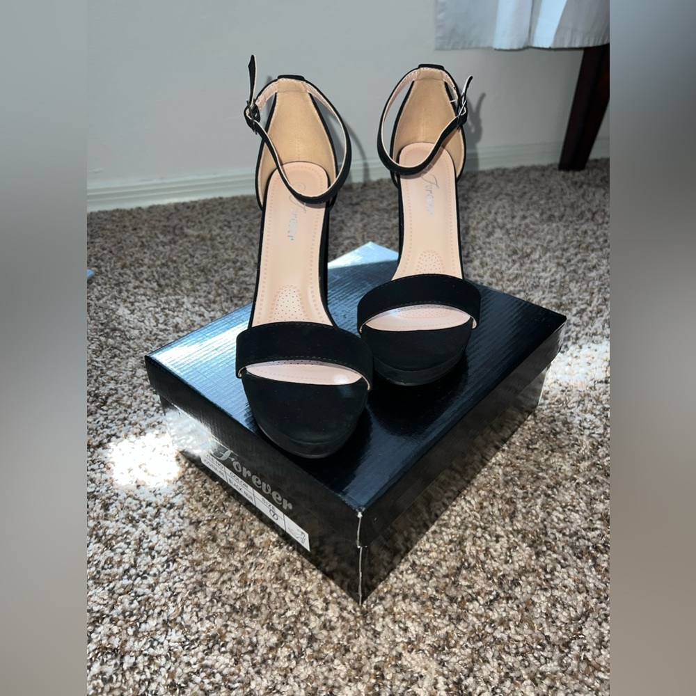 Simple Platform Open Toed High Heels With Toe Str… - image 6